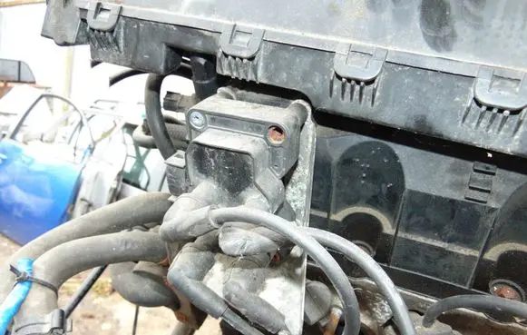 Ford Fiesta High voltage ignition coil 1317972 988F12029AD