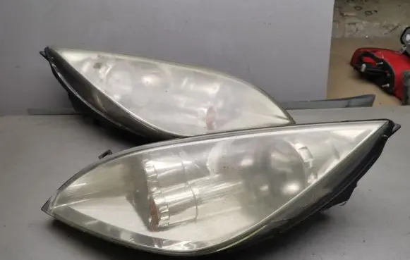 Mitsubishi Colt Headlights/headlamps set 0301208201 0301208202