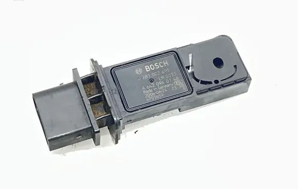 Mercedes-Benz ML W164 Mass air flow meter A6420940148
