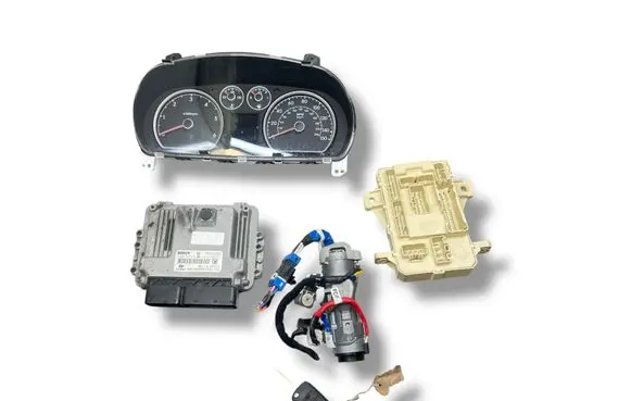 Hyundai i30 Engine ECU kit and lock set 0281017212 919501H510 391132A412