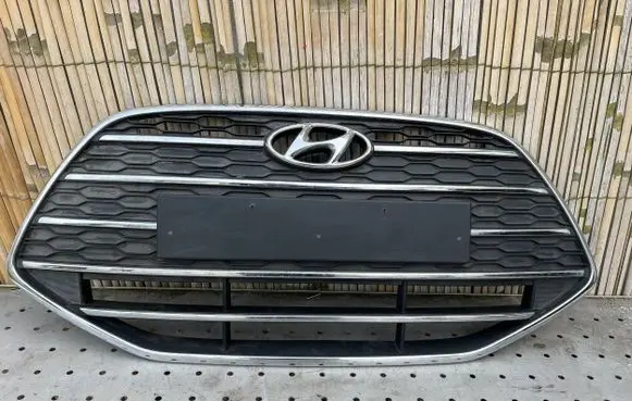 Hyundai ix20 Front bumper upper radiator grill 863511K510