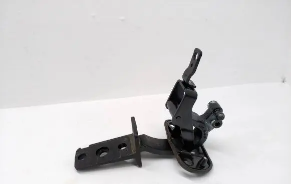 Volvo V70 Tailgate/trunk/boot hinge 31218425