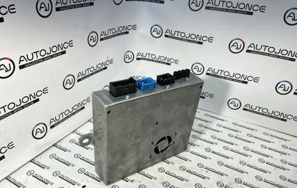 Porsche Cayenne (9Y0 9Y3) Navigation unit CD/DVD player 7PP919148H 27455321 02301031