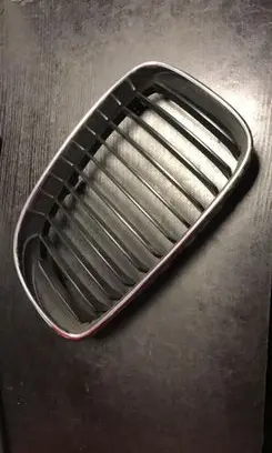 BMW 1 E82 E88 Front bumper upper radiator grill 7179655