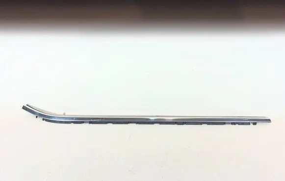 Renault Captur II Rear door trim (molding) 828207106R