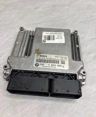 BMW 3 E90 E91 Engine control unit/module 0281014572 030297819 7823420