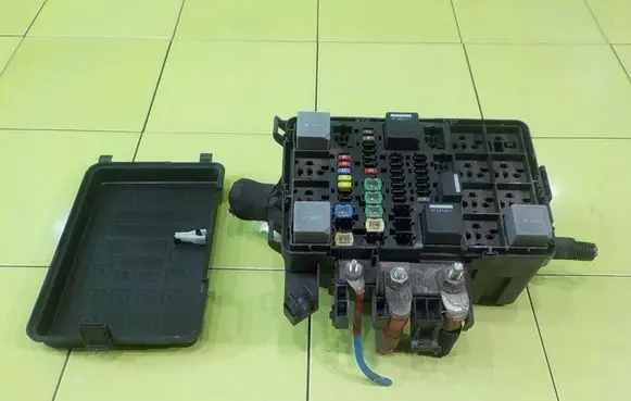 Ford Transit Custom Fuse box set GK2T9K499ACC BEZPIECZNIKOW