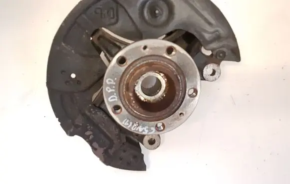 Citroen C5 Aircross Front wheel hub spindle knuckle 1610138080 1647857080
