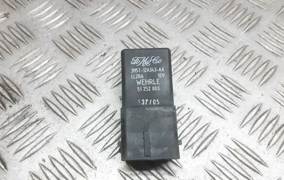 Volvo V50 Glow plug pre-heat relay 3M5T12A343AA