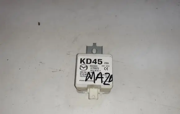 Mazda 6 Antenna control unit KD45675D4