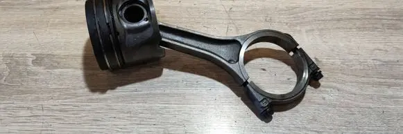Land Rover Range Rover Sport L320 Piston with connecting rod