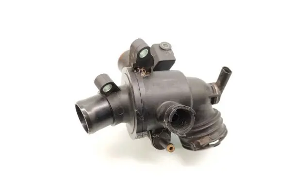 Mercedes-Benz Sprinter W906 Thermostat/thermostat housing A6512001500