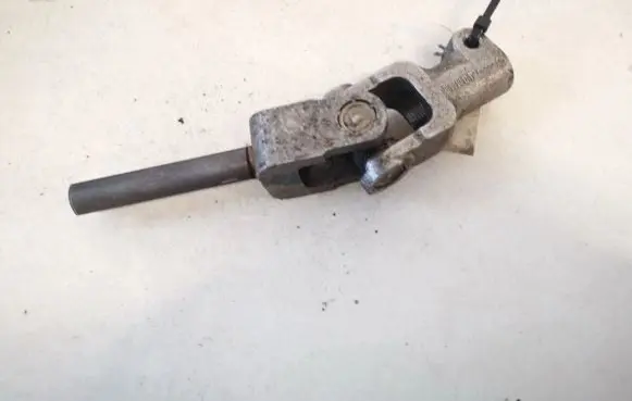 Volkswagen PASSAT B4 Steering column universal joint 1h0419955