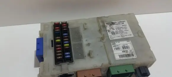 Ford Galaxy Fuse module 7G9T14A073DB 28092563