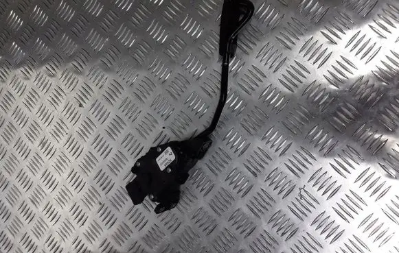 Nissan Primera Accelerator pedal position sensor 18002AU410