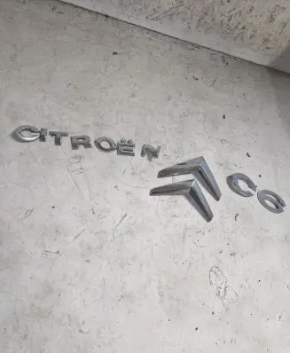 Citroen C6 Manufacturers badge/model letters M50H15
