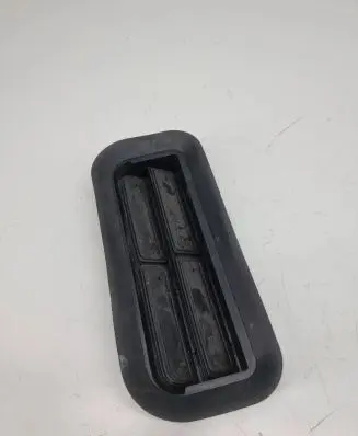 Bentley Continental Quarter panel pressure vent 3D0819465