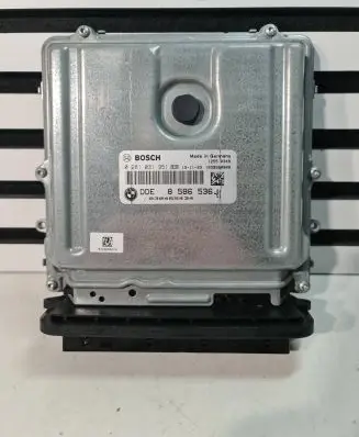 BMW 5 F10 F11 Engine control unit/module 8586536 0281031951 030465434