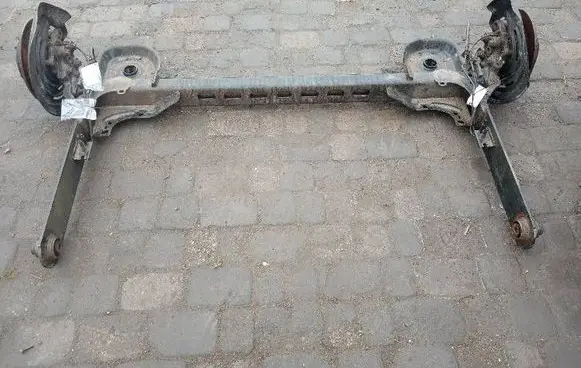 Renault Trafic III (X82) Rear beam 