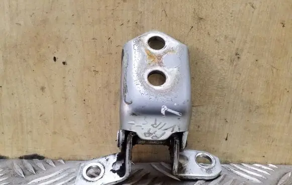 Mazda 6 Front door upper hinge