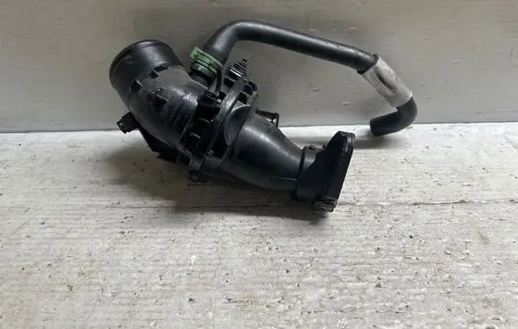 Nissan X-Trail T32 Air intake duct part 165761844R 22274 PA66GF35