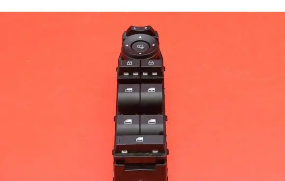 Hyundai Kona I Electric window control switch 93571BE470NNB