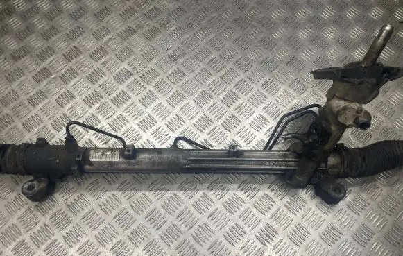 Ford Focus Steering rack 5M513200