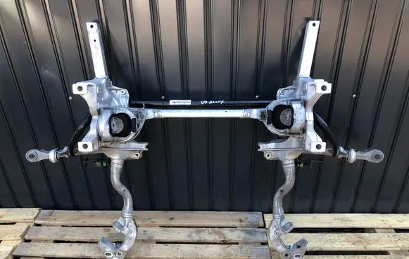 Audi Q7 4M Front subframe 4M0399315L 1521310112
