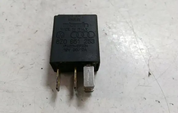 Audi A4 S4 B7 8E 8H Other relay 8Z0951253