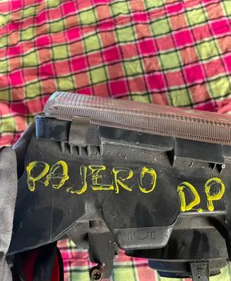 Mitsubishi Pajero Headlight/headlamp 010343