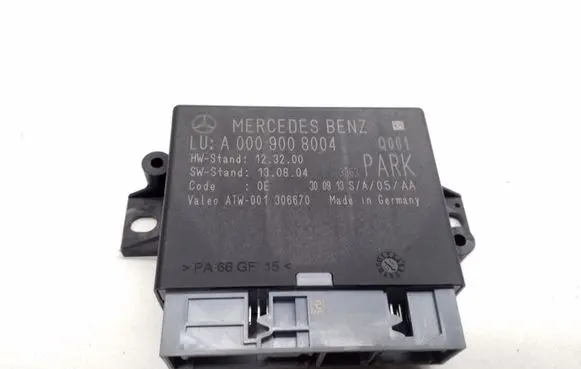 Mercedes-Benz E W212 Parking PDC control unit/module A0009008004