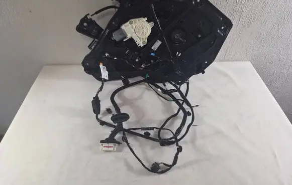 Tesla Model Y Juniper Rear door window regulator with motor 200463600A