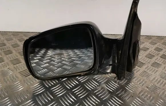 Hyundai Terracan Front door electric wing mirror