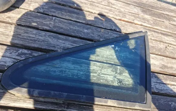 Ford Galaxy Front triangle window/glass 43R001100 DOT249AS2M24