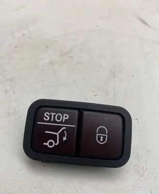 Mercedes-Benz GLC X253 C253 Tailgate/boot open switch button A2128210551