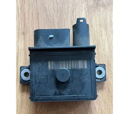BMW 1 E81 E87 Glow plug pre-heat relay 7798000