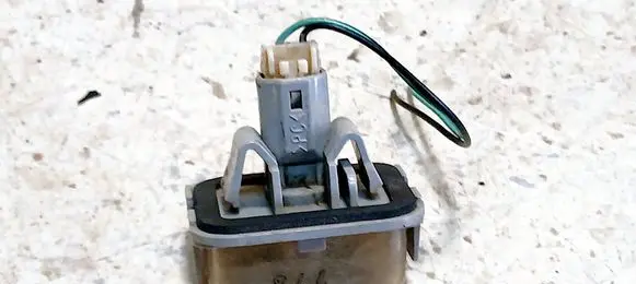 Mazda 6 Number plate light 13061971