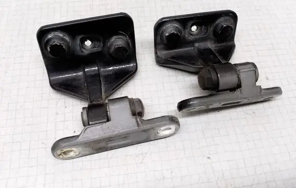Mercedes-Benz E W211 Rear door hinge set 