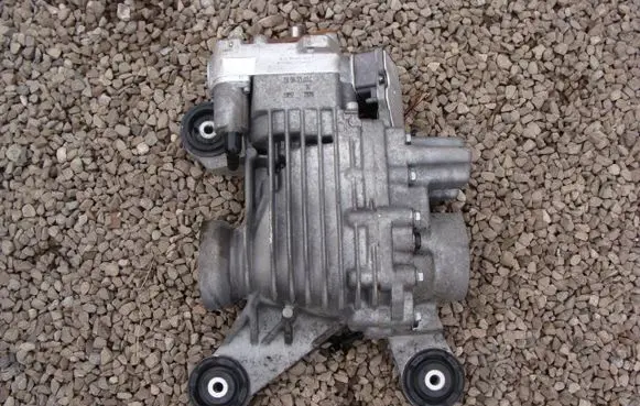 Volkswagen PASSAT B6 Rear differential 0AV525010C
