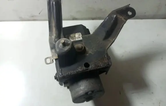 Toyota Corolla Verso E121 ABS Pump 895410F010