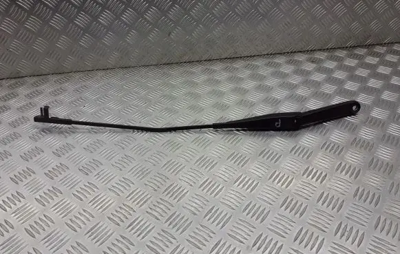 Ford Focus Front wiper blade arm 4M5117526CB