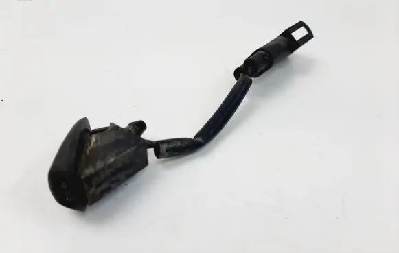 Ford Mondeo MK IV Windshield washer spray nozzle 