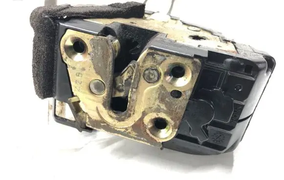 Nissan Murano Z50 Front door lock 