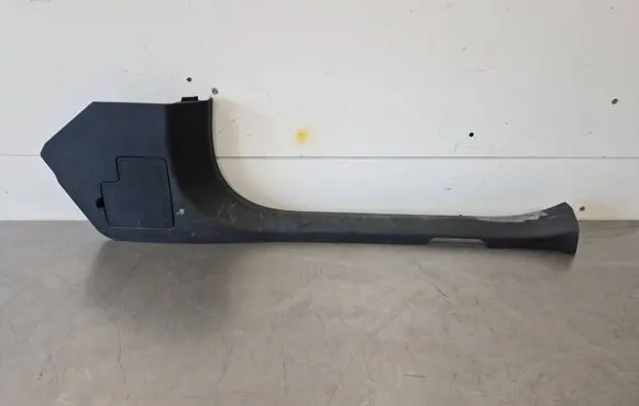 Mercedes-Benz GLC C253 Front sill trim cover A2056860236