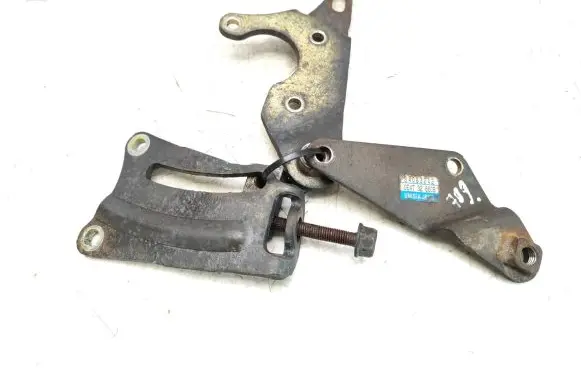 Mazda 626 Power steering pump mounting bracket 84083242 GE4T32650B