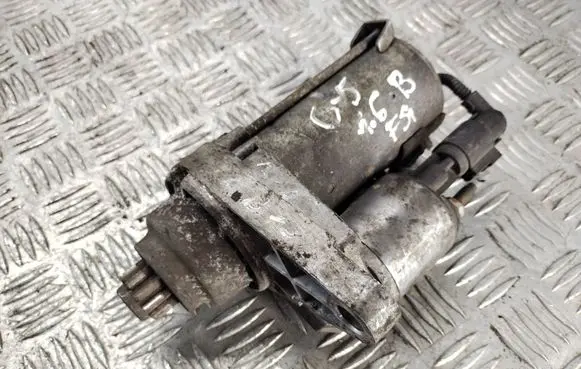 Volkswagen Golf V Starter motor 02T911023S D6GS12 2908070246