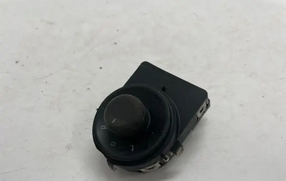 Opel Astra J Wing mirror switch 13271827