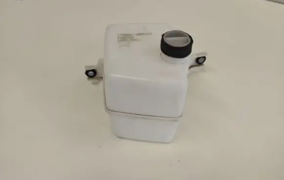Lexus NX Coolant expansion tank/reservoir 1789436040