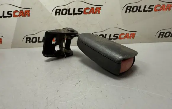 Volvo S60 Rear seatbelt buckle 738702