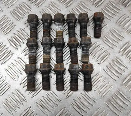 BMW M4 F82 F83 Nuts/bolts 6781151